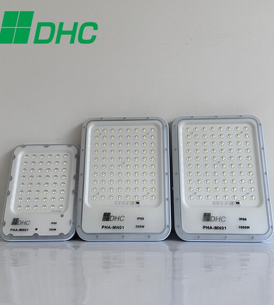 Đèn pha mắt ngọc 500W